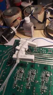 T.amp TSA 4-1300 Power Amplifier Issue: Not Turning On, Red Diode Flashing, No Visible Damage
