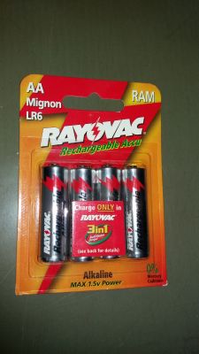 Czy ładowarka everActive NC 1000 PLUS naładuje akumulatory RAYOVAC AA?