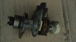 Nexia - Cykanie w aparacie zapłonowym, falujące obroty i problemy z akumulatorem