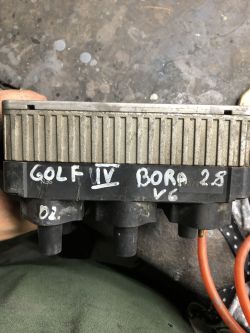 Golf bora Leon VR6 2,8 AUE - Potrzebuje schemat wtyczki cewki wysokiego napiecia