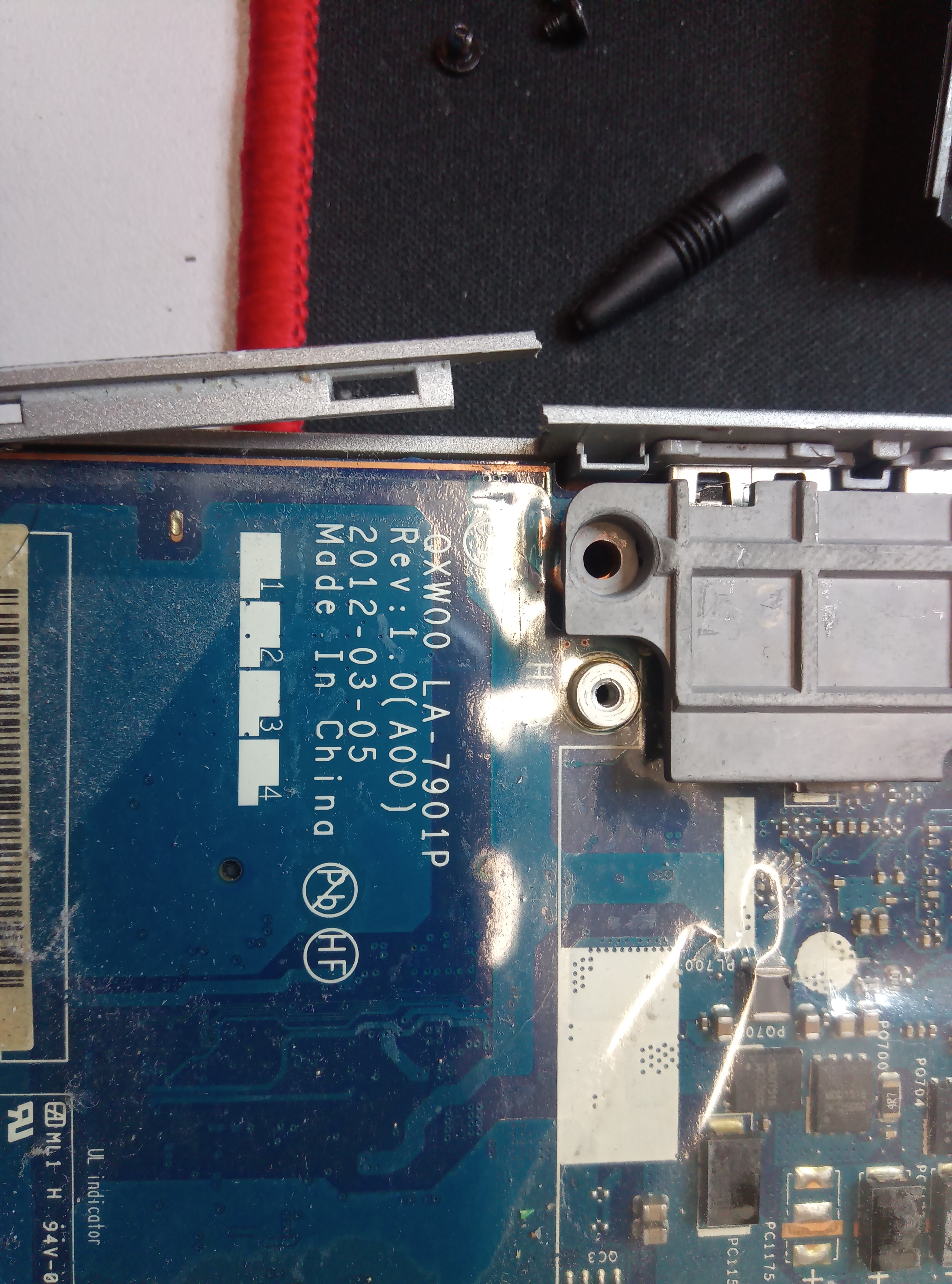 [Rozwiązano] Dell E5340 - Wentylator CPU nie działa po wymianie ...