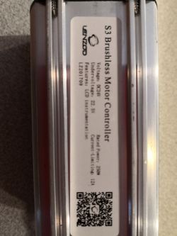 Hulajnoga elektryczna nie pokazuje na wyświetlaczu szybkości, dystansu