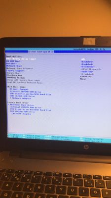 Instalacja Windows na SSD w laptopie HP Notebook Seria 15 - błąd Brak urządzenia rozruchowego
