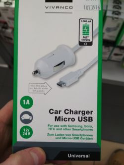 Jak bezpiecznie podłączyć tablet do zapalniczki 24V w aucie?