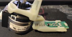 Passat B6 problem z Bi-Xenonem - Problem z czujnikiem w leflektorze bi-xenonowym