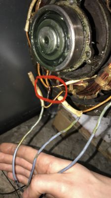 Silnik 3 fazowy zasilany falownikiem na jedna fazę