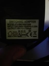 Czy zasilacz Mean Well GS12E15-P1I będzie odpowiedni do wzmacniacza mikrofonu?