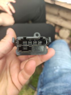 Wentylator kabiny Aurora 24V. - Regulacja obrotów