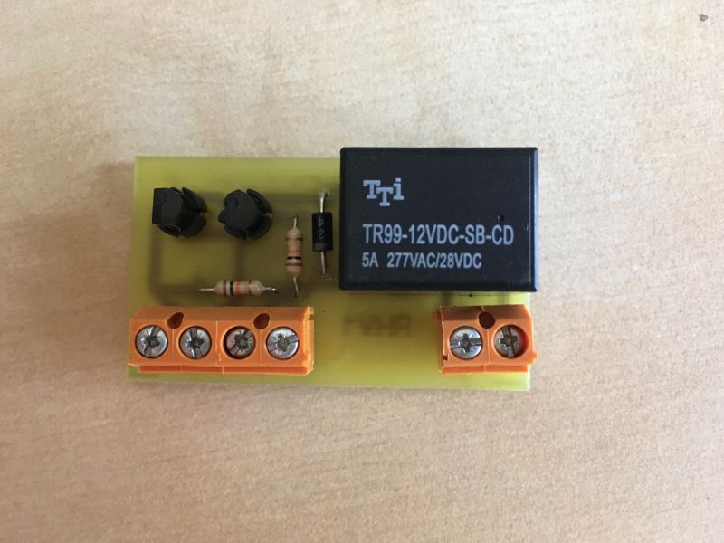 Jak zidentyfikować i zmontować moduł RVH1 relay?