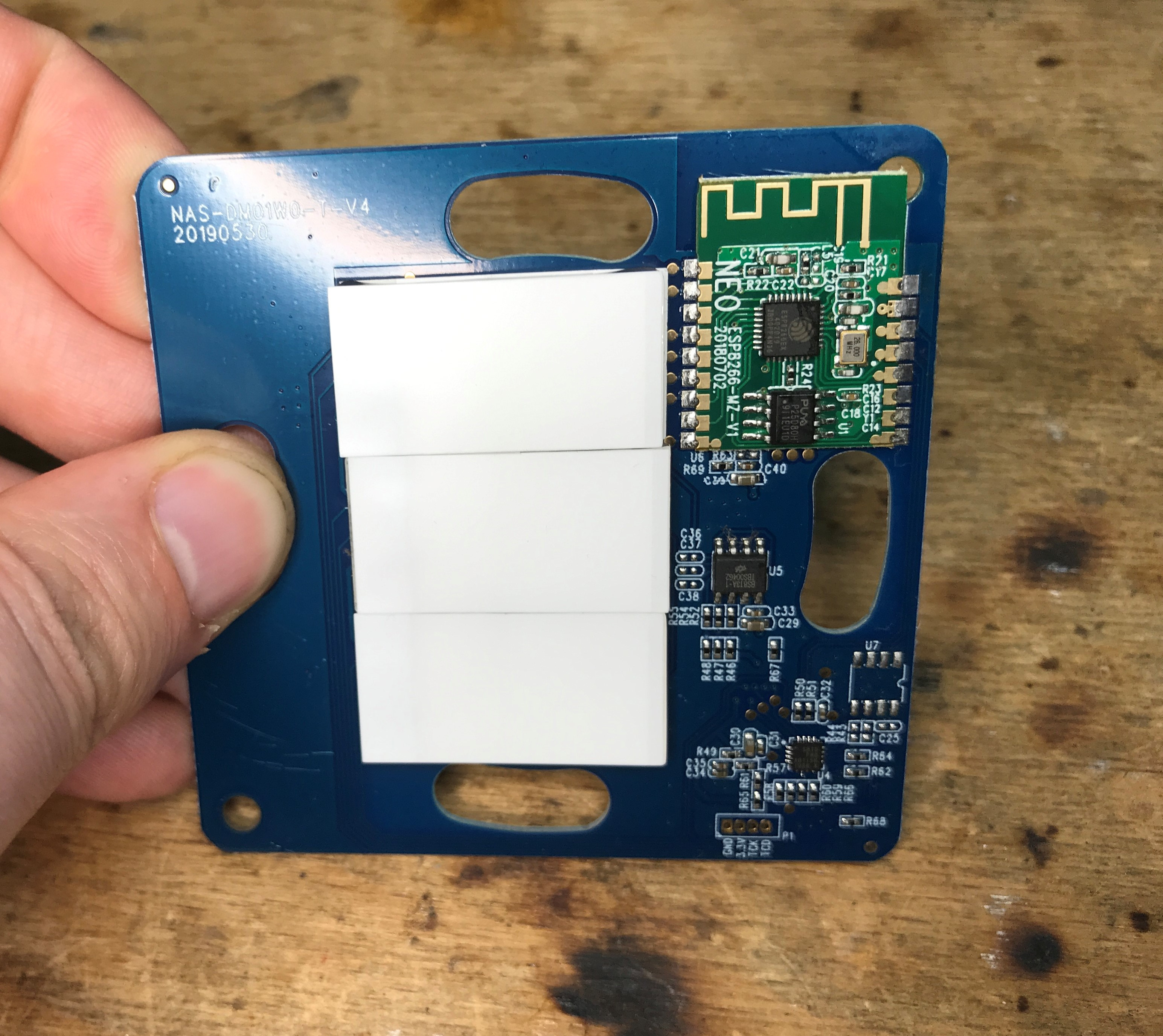 [ESP8266] WiFi Neo light dimmer NASDM01W with TuyaMCU