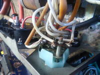 Fiat Seicento - Prostownik ładuje akumulator dużym prądem od początku.