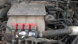 Zdjęcie silnika samochodu Volkswagen z oznaczeniem 1.6.