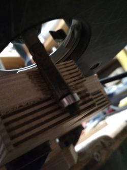 Piętrowy stojak na śrubokręty DIY Piętrowy stojak na śrubokręty DIY