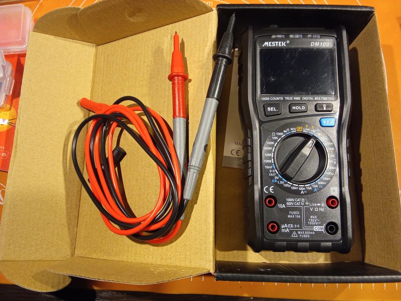 MESTEK DM 100 - miernik uniwersalny dla każdego? Krótki opis i kilka fotek.