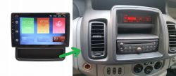 Zdjęcie przedstawia porównanie oryginalnego radia Opel Vivaro 2011 z radiem na Androidzie.