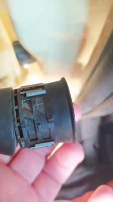 Fiat Panda 2 2008r. - Jaki rodzaj konektorów kostki drzwi lub lampy