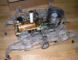 Zdalnie sterowany pająk parowy