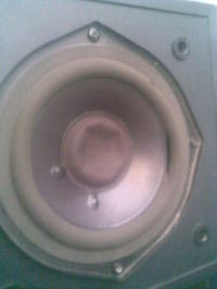 Naprawa głośnika basowego.