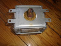 Mikrofalówka samsung C108STF Spalony magnetron. Mikrofalówka samsung C108STF Spalony magnetron.