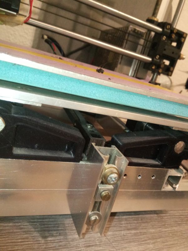 Gdzie kupić twardy wałek 8mm i łożyska do Anet A8? Uszkodzenie po użyciu kombinerek