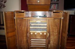 Radiola z gramofonem - prośba o identyfikację sprzętu