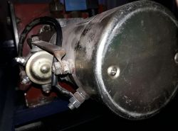 Gdzie podłączyć masę do elektropompy w wywrotce?