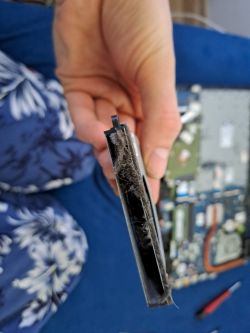 Jak wyczyścić laptop i wymienić pastę? Zestaw i narzędzia.