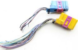 Audi 80 B3 1.6 TD - schemat kostek przyłączeniowych do zegarów