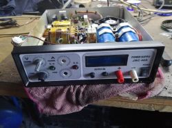 Zasilacz laboratoryjny ETL 30V 3A