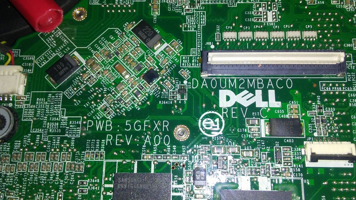 Dell 1470 не включается