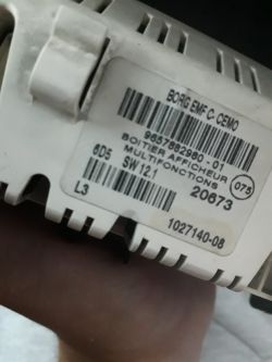 Niestabilne działanie wyświetlacza w Peugeot 307 1.6 HDI 109km 2005r fl