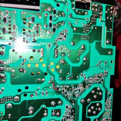 Indukcja Electrolux EHL6740FOK - Błąd E8 po wymianie panelu z modelu EHI6740FOK