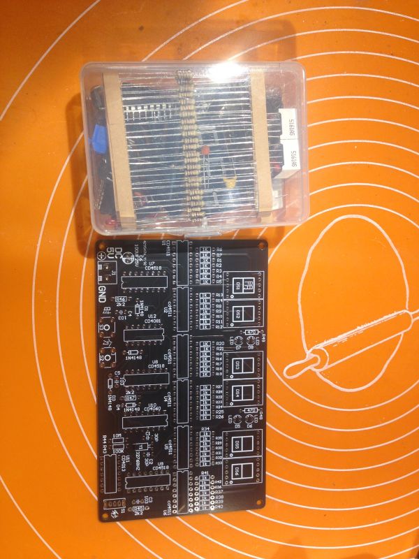 6-bitowy zegarek dla początkującego do lekcji lutowania Ciekawy zestaw z Chin.