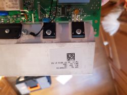 Czy reklamować nową płytę indukcyjną Beko HII64800 FHT z błędem E1?