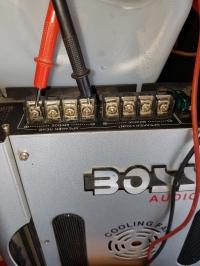 Boss BA-2900 - Brak sygnału na kanałach, dioda Power świeci, wentylator działa