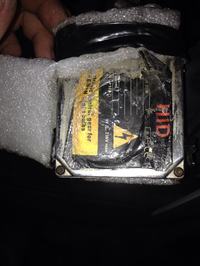 Jak naprawić przetwornicę HID Xenon? Różne kolory światła nowych przetwornic