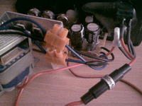 Jak podłączyć stare głośniki komputerowe 230V do auta 12V?