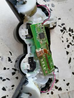 Pad do Play Station. Identyfikacja elementu i wymiana wejścia USB bez hot aira.