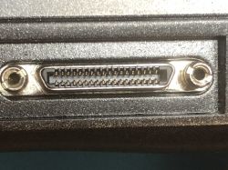 Gdzie znaleźć wtyczkę do dock portu 36 pin w starym laptopie?