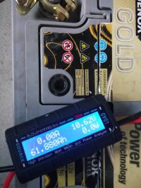 Topla - Ładowanie samochodowego akumulatora bezobsługowego 54Ah i 62Ah