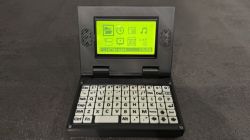 AVR-Laptop - laptop na ATmega2560 z FreeRTOS, Alt+Tab i odtwarzaniem wideo 24 kl/s