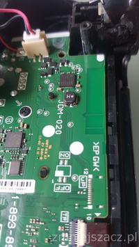 PS4 Dualshock 4 - Odczepiony kondensator - rozłączający sie Dualshock 4