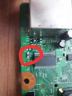 Identyfikacja (bezpiecznika??) Na płycie głównej xbox 360