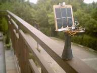 Robot-kwiatek zasilany energią słoneczną Robot-kwiatek zasilany energią słoneczną