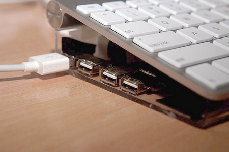 Notebook w klawiaturze? Dla miłośnika DIY nic trudnego!