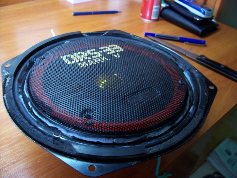 Subwoofer ekstremalnie budżetowy, ze śmieci Subwoofer ekstremalnie budżetowy, ze śmieci