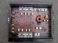 Dziwny dźwięk z głośników :/