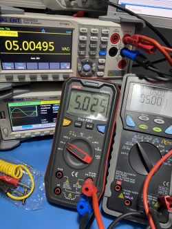 Jaki multimetr automatyczny dla początkującego elektronika z opcją rozwojową