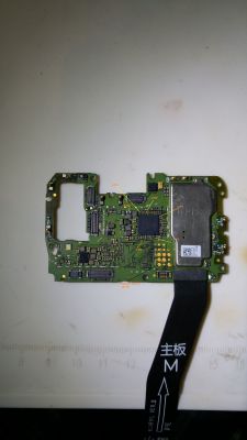 Huawei POT-LX1 - Skoki napięcia, brak reakcji na przycisk zasilania, stały pobór prądu