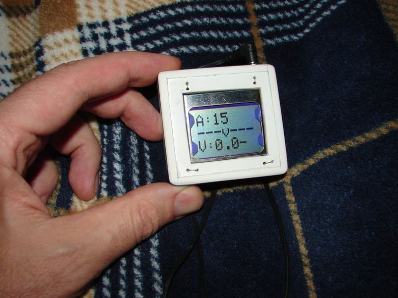 DIY elektroniczny wysokościomierz-wariometr dla spadochroniarzy i paralotniarzy